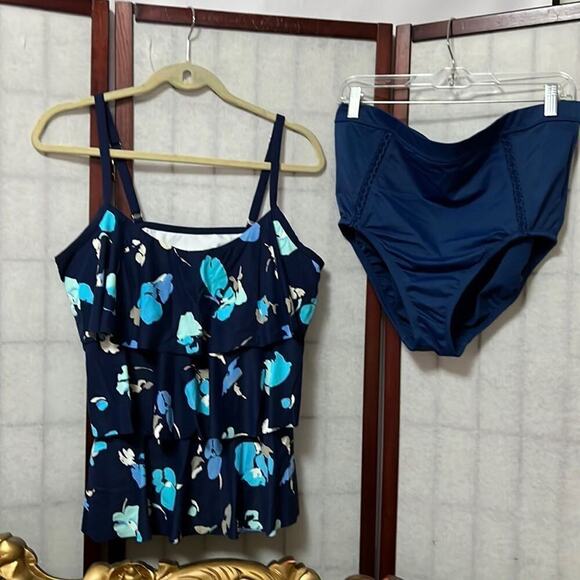 NWOT BEACH HOUSE TIERED 2 PIECE‎ SWIMSUIT SIZE 16 - Picture 1 of 9